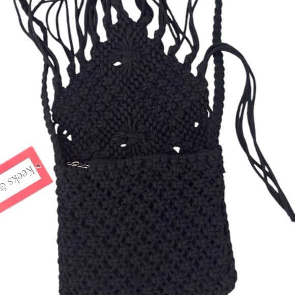 NWT Crochet Bag with Zipper Closure. Boho Festival Bag in Black - Picture 2 of 5